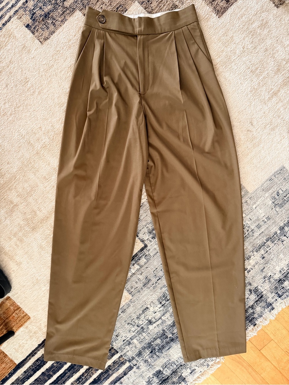Zara Olive-Green Pleated High-Waist Trousers